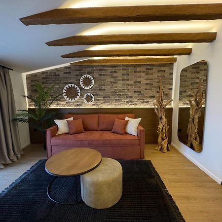 Urban Gem In The Heart Of Naoussa A Stylish Escape Apartment Naousa  Luaran gambar