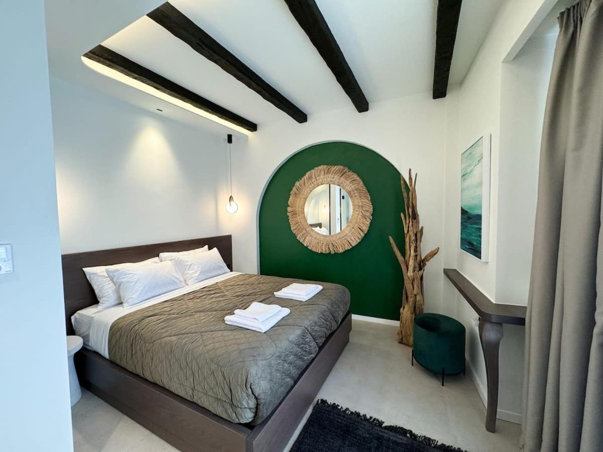 Urban Gem In The Heart Of Naoussa A Stylish Escape Apartment Naousa  Luaran gambar