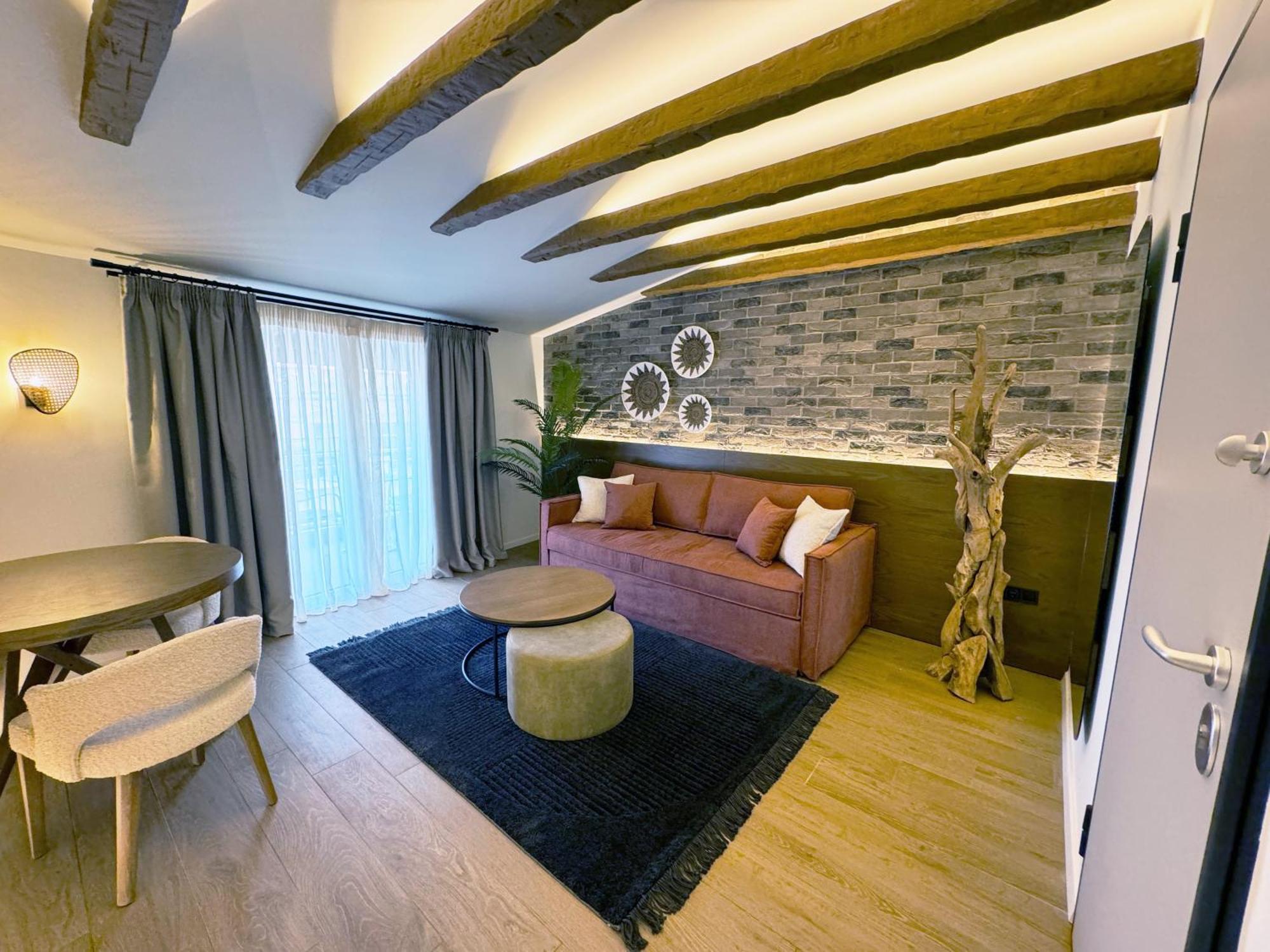 Urban Gem In The Heart Of Naoussa A Stylish Escape Apartment Naousa  Luaran gambar
